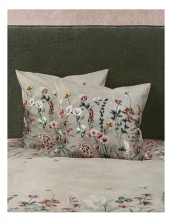 Best Sale โค๏ธ M.M Linen Carrie European Pillowcase In Multi ๐